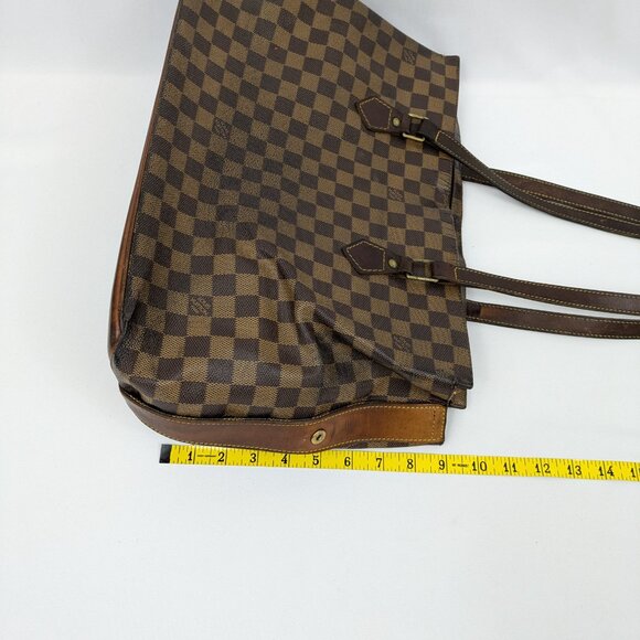 Louis Vuitton Damier Tote - Picture 12 of 16